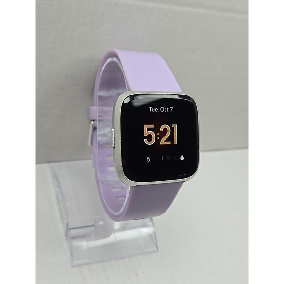 Fitbit Versa Lite Smartwatch Activity Tracker Heart Rate GPS Silver No Charger - Picture 3 of 10